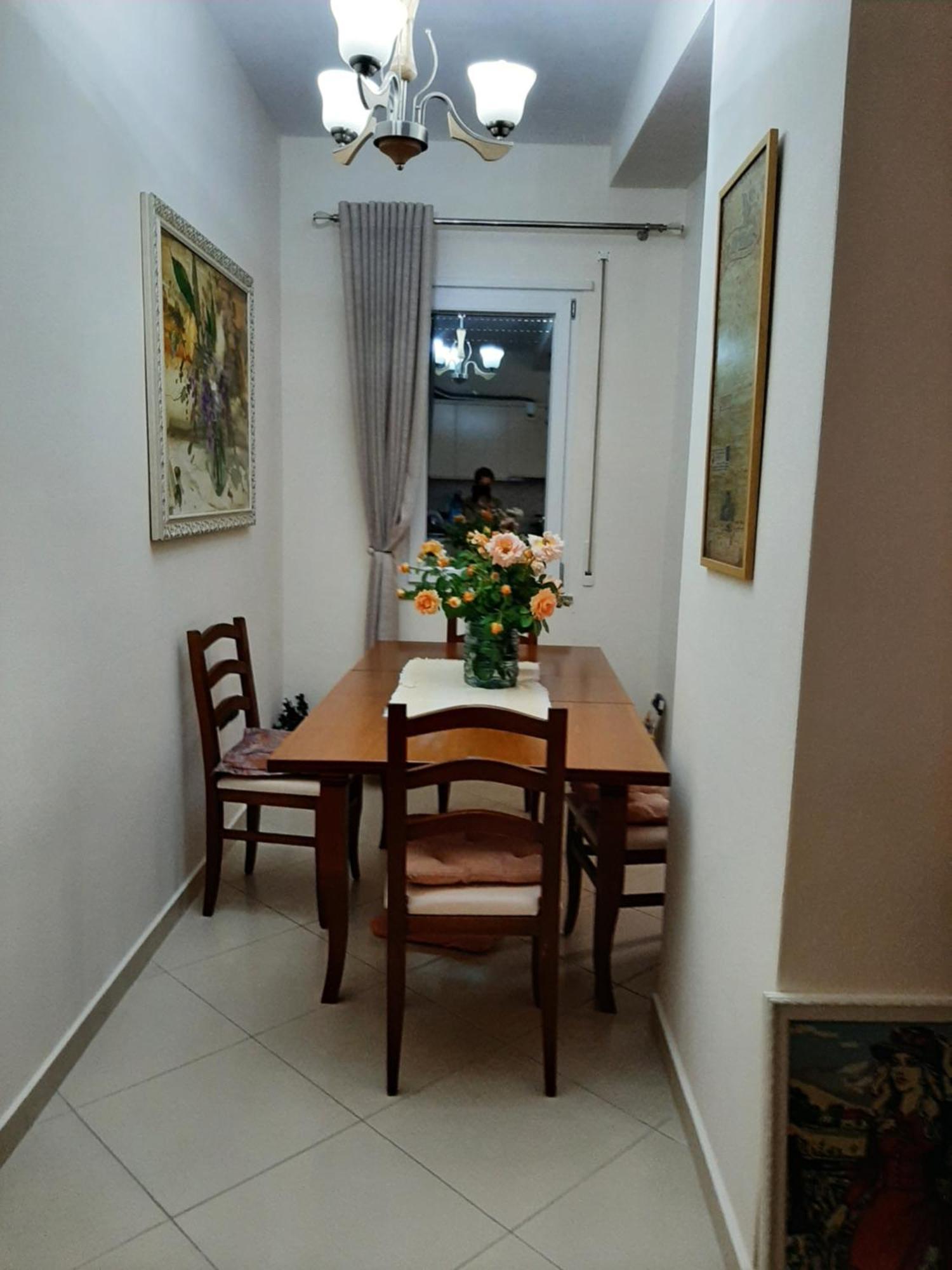 Milka Apartamento Golem (Tirana)